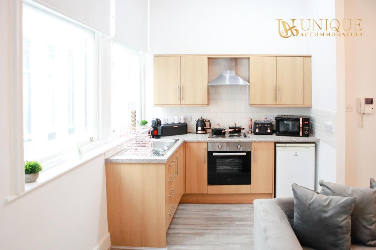 Unique Accommodation Liverpool - Luxury 2 Bed Apartments , Perfect For Business & Families, Book Now מראה חיצוני תמונה