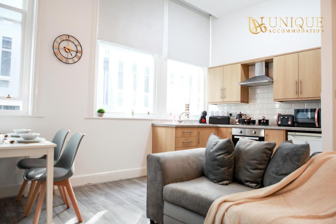 Unique Accommodation Liverpool - Luxury 2 Bed Apartments , Perfect For Business & Families, Book Now מראה חיצוני תמונה