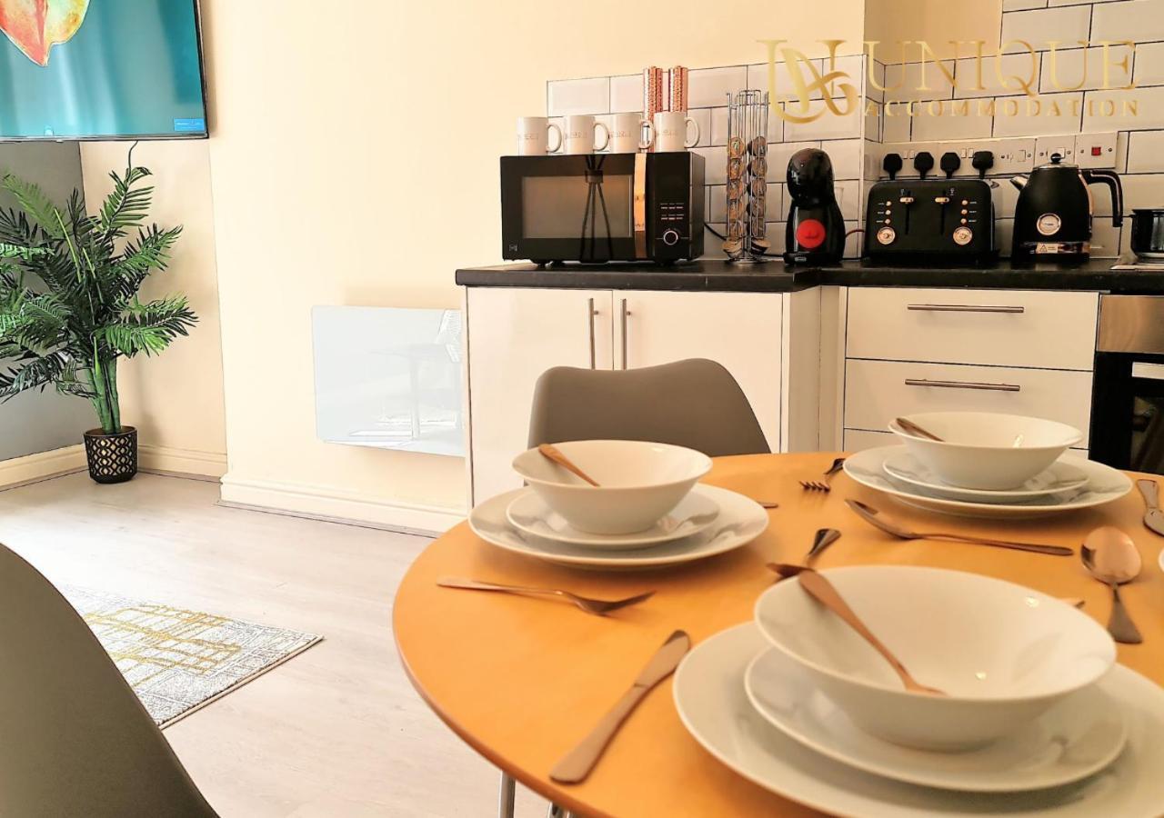 Unique Accommodation Liverpool - Luxury 2 Bed Apartments , Perfect For Business & Families, Book Now מראה חיצוני תמונה