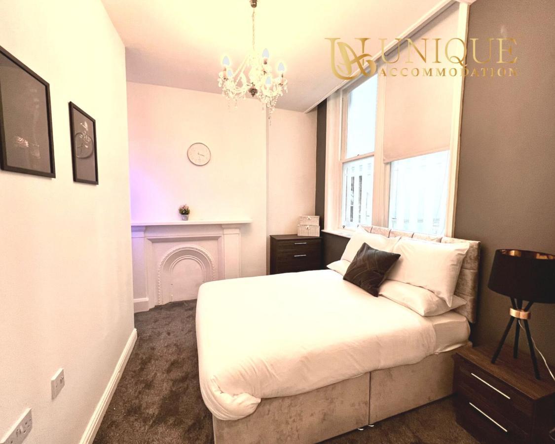 Unique Accommodation Liverpool - Luxury 2 Bed Apartments , Perfect For Business & Families, Book Now מראה חיצוני תמונה